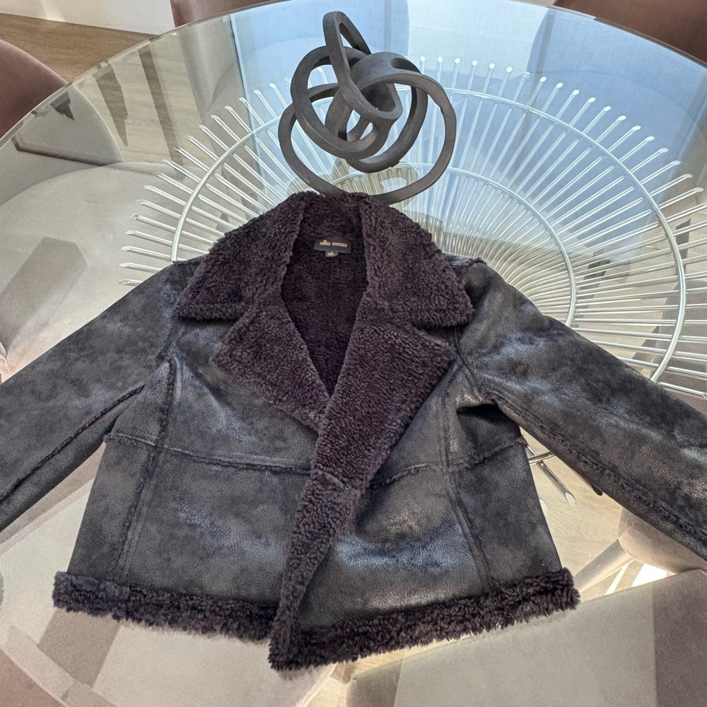 Like new Ella Moss black faux suede/shearling Jacket. Size small..